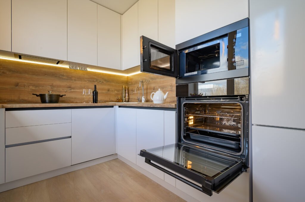 micro oven and bake oven in kitchen