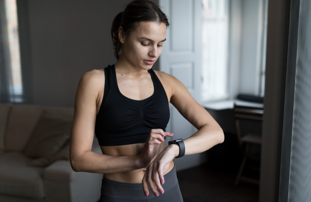 fitness tracker women lifestyle