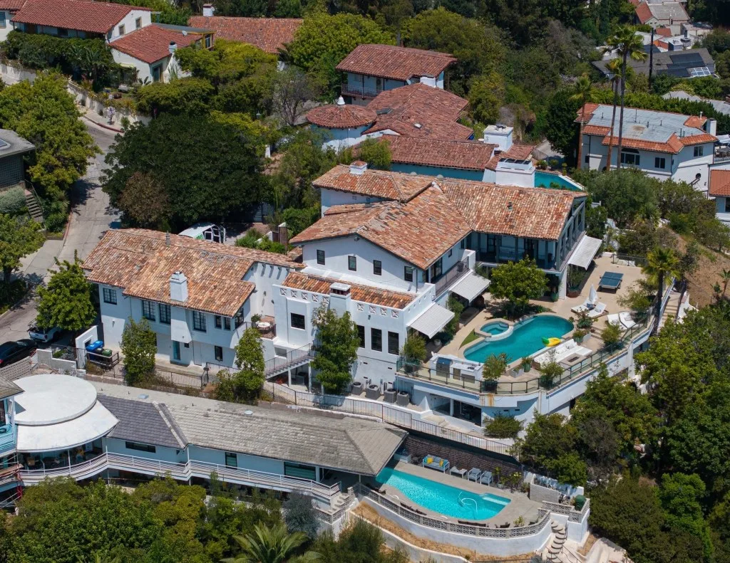 brad pitts new $12m house's in hollywood hills