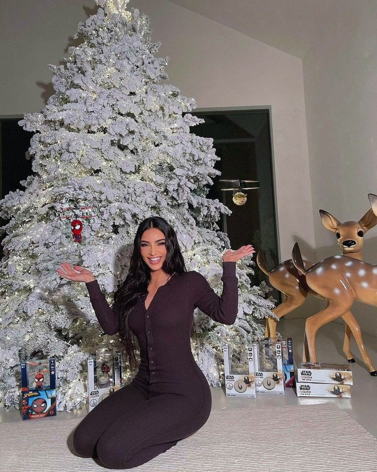 Kim Kardashian’s Christmas tree decoration