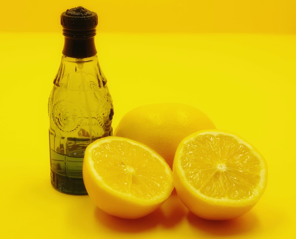 Spring-Cleaning Tips with lemon juice and baking soda