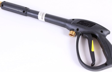 How to Use a Pressure Washer Gun Like a Pro